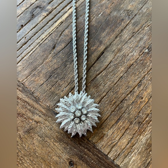 Dior Flower Necklace